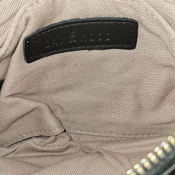 DAY & MOOD PINE CLUTCH BLACK DISTRESSED LEATHER CLUTCH WRISTLET BAG - Picture 7 of 12